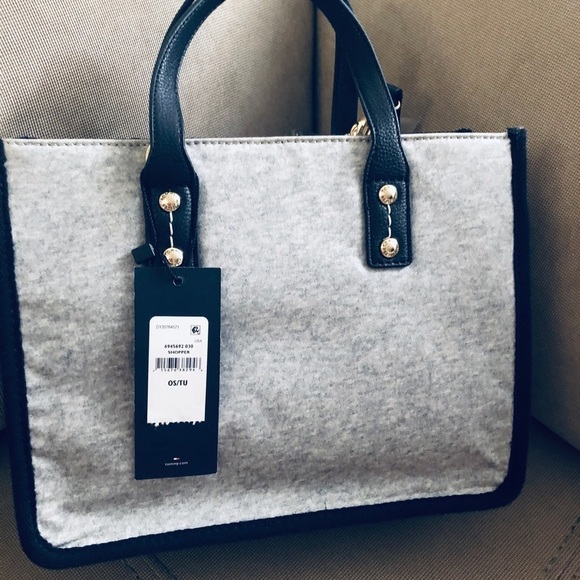 Tommy Hilfiger bag​ - Picture 2 of 5